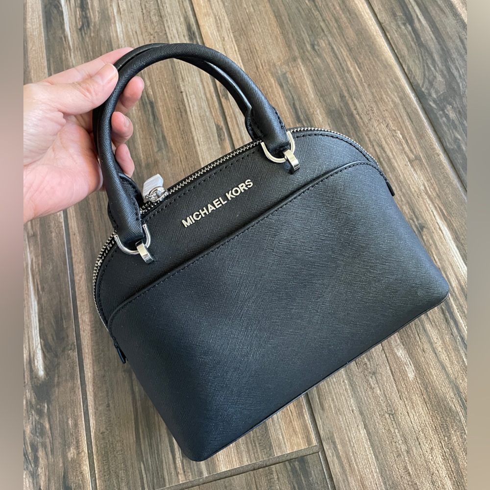 NWT Michael Kors Jet Set Emmy Saffiano Leather Crossbody Bag Black